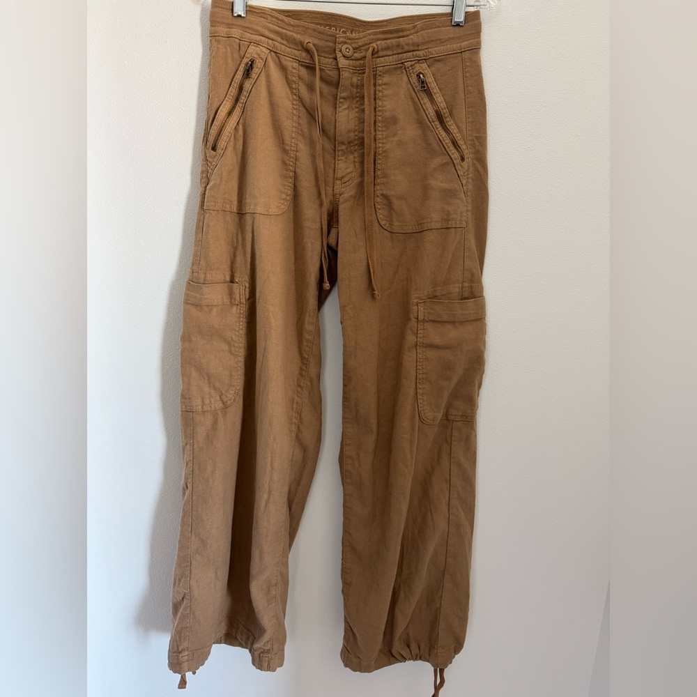 American Eagle women’s dreamy drape baggy wide leg Size 6 like new